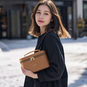 PD-9 Cosmetic Bag with LED Mirror, 3 Color Light for Fashion Artist