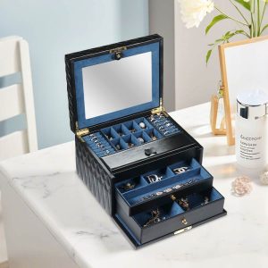 Large jewelry box made of PU material