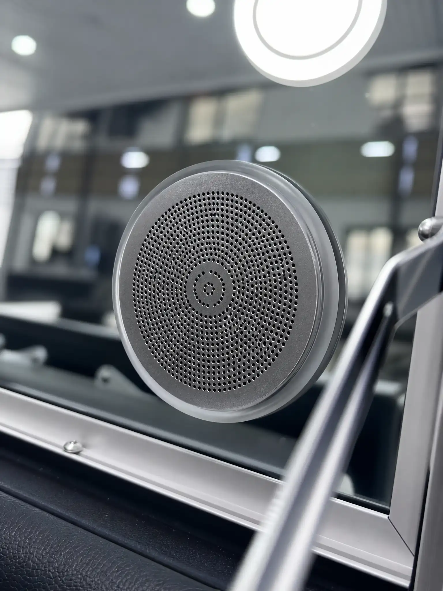 Premium Bluetooth speakers in lightbox vanity mirrors on LM6 smart makeup case